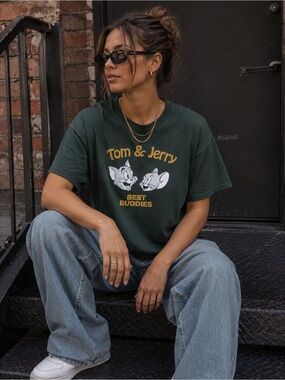 Tom & Jerry Casual Y2K Graphic Tee M Streetwear Cartoon Core Unisex Grunge Punk